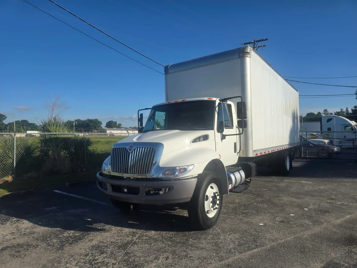 2019 International 4300 in Orlando, FL — photo 3