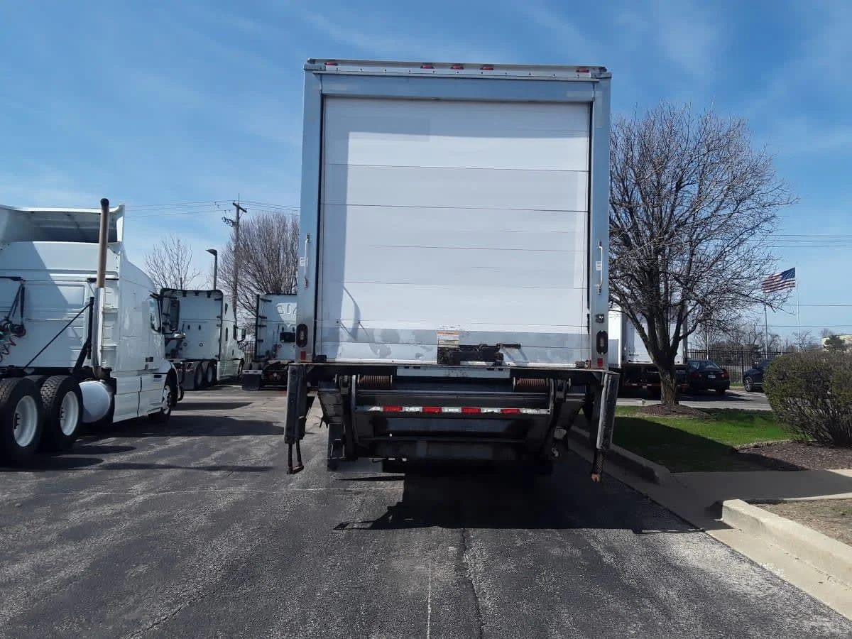 2019 International MV - image 5