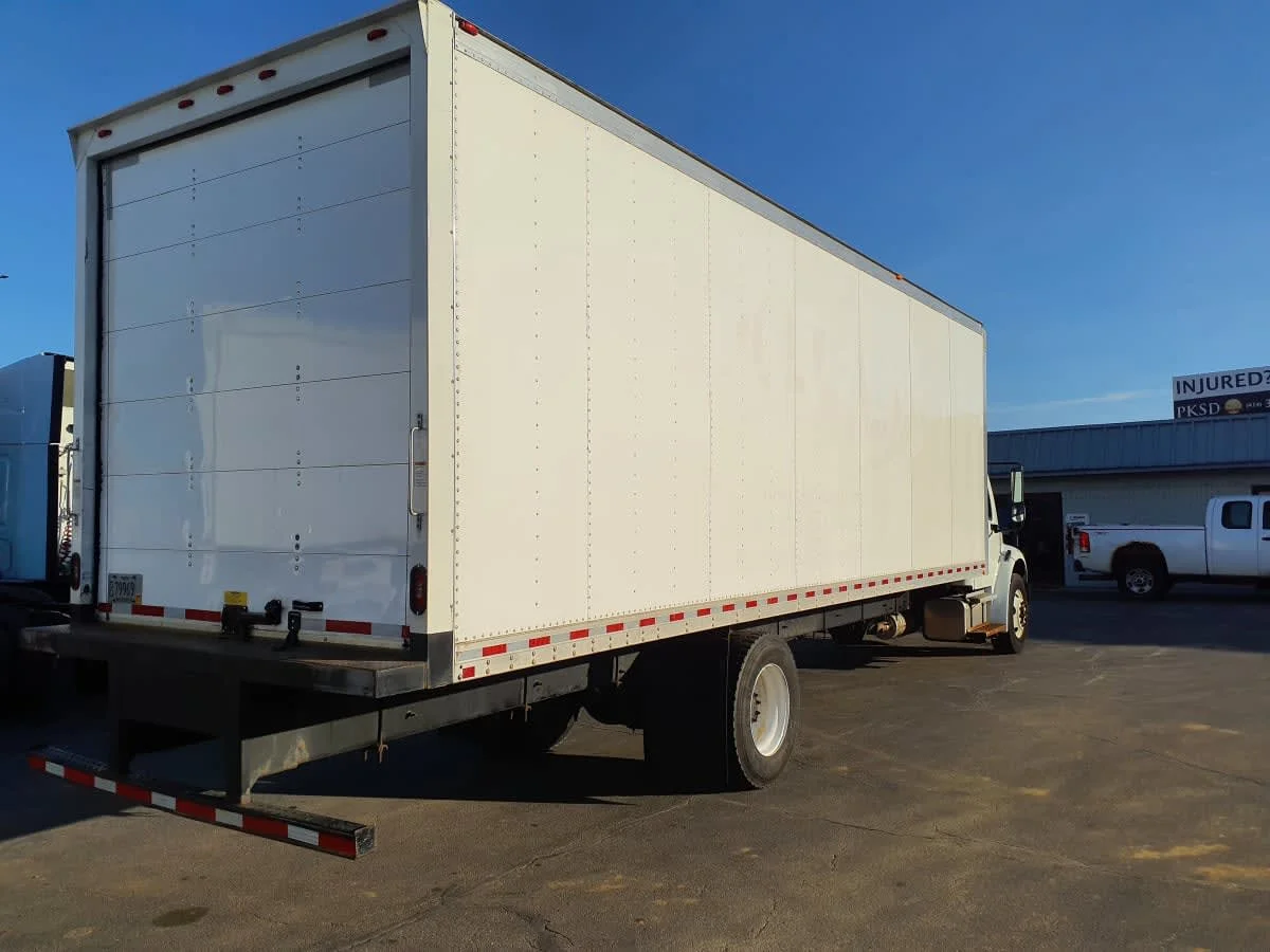 2019 Freightliner M2 106 in Oak Creek, WI — photo 4