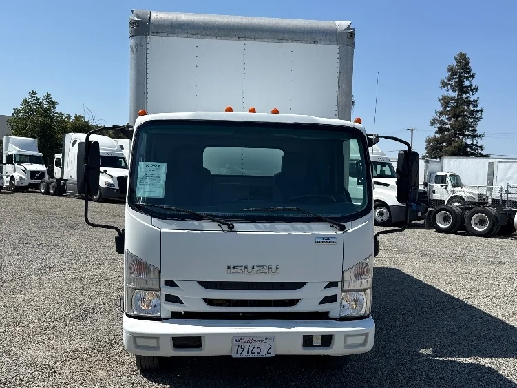2020 Isuzu NRR in West Sacramento, CA — photo 2