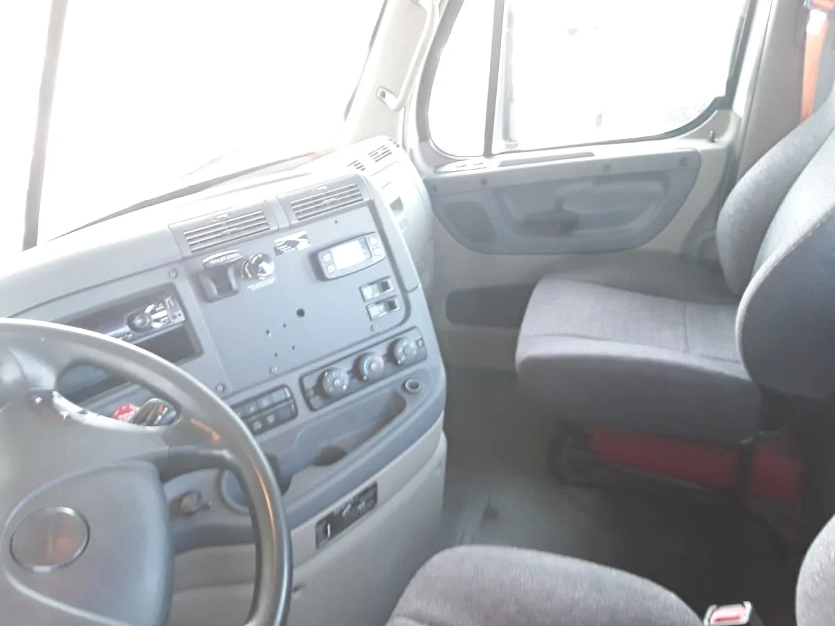 2019 Freightliner Cascadia in Hilliard, OH — photo 7