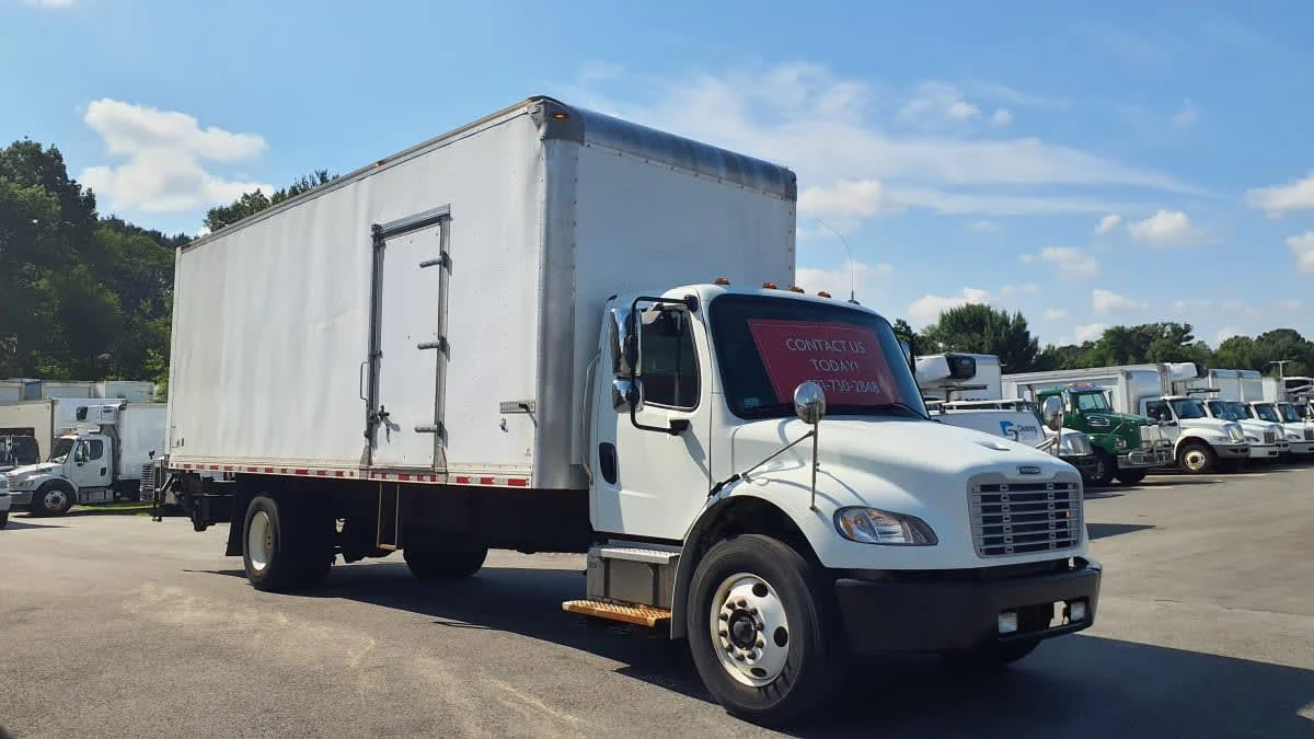 2019 Freightliner M2 106 in Norwood, MA — photo 3