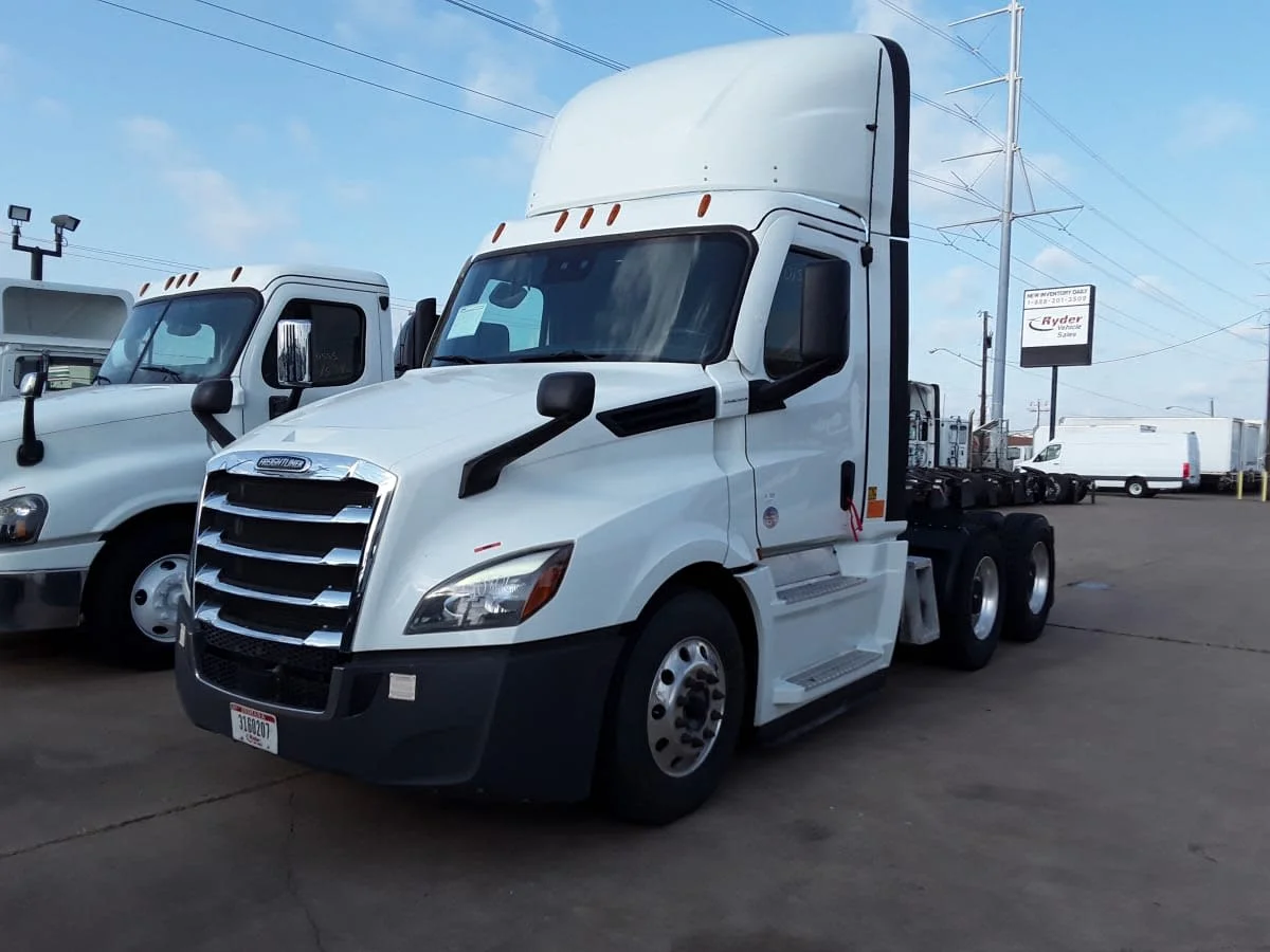 2022 Freightliner Cascadia in Dallas, TX