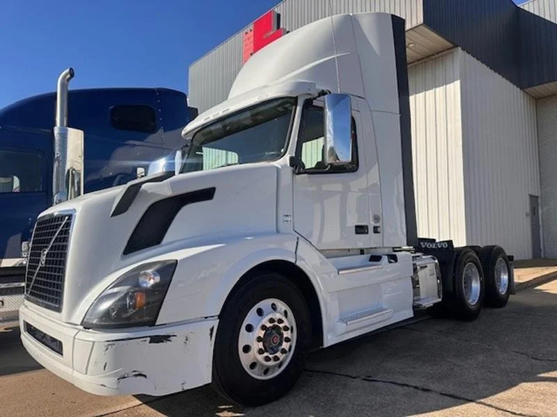 2018 Volvo VNL 300 in Monroe