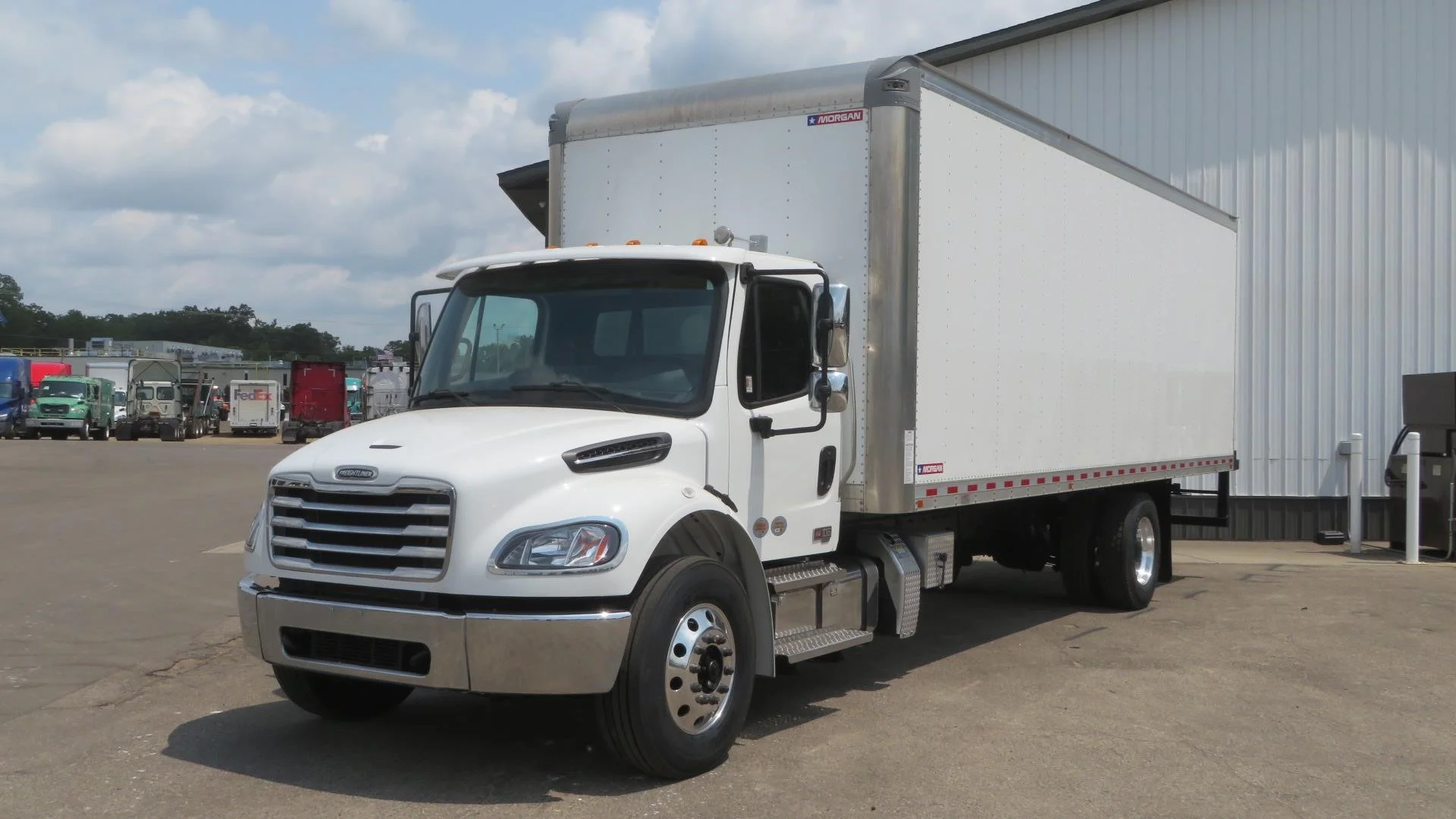2025 Freightliner eM2