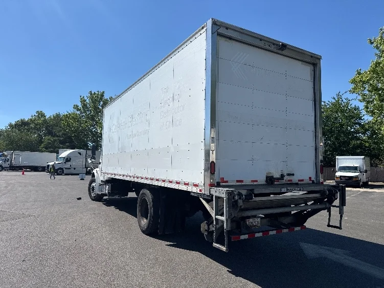 2019 Freightliner eM2 in Capitol Heights, MD — photo 6