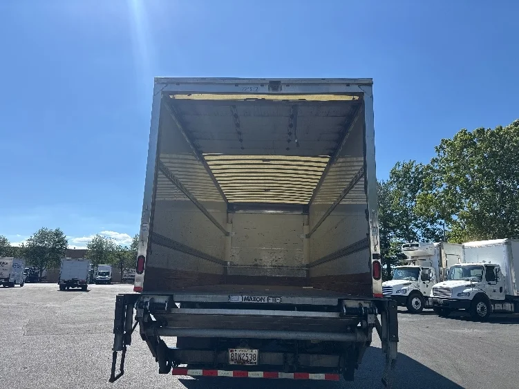 2019 Freightliner eM2 in Capitol Heights, MD — photo 8