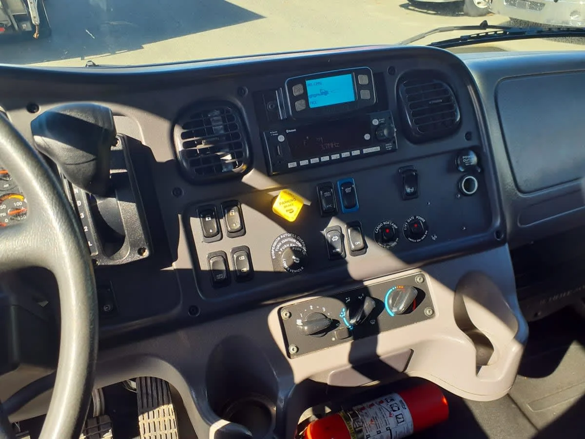 2023 Freightliner M2 106 in Springfield, MA — photo 7