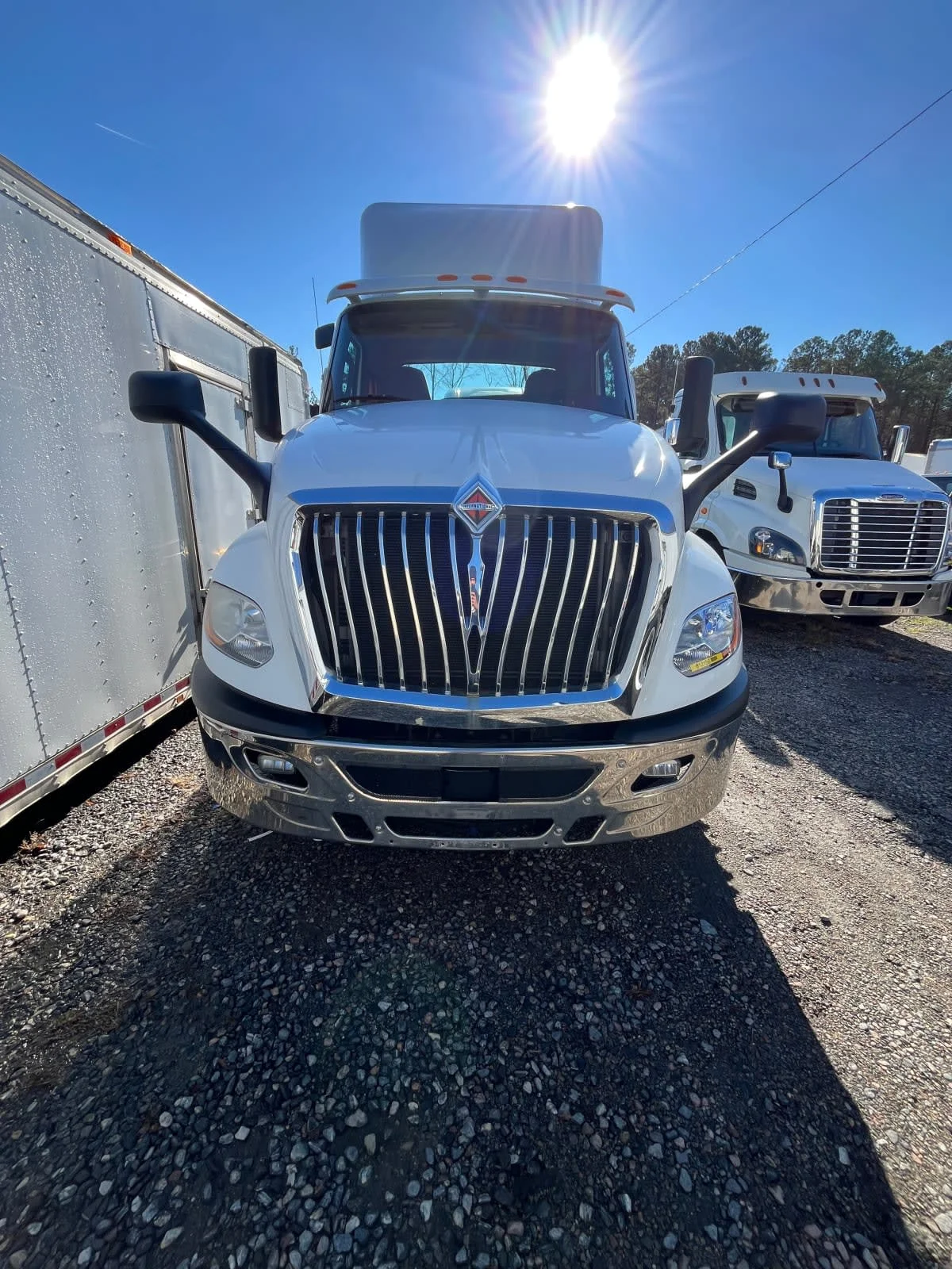 2019 International LT in Ashland, VA — photo 2