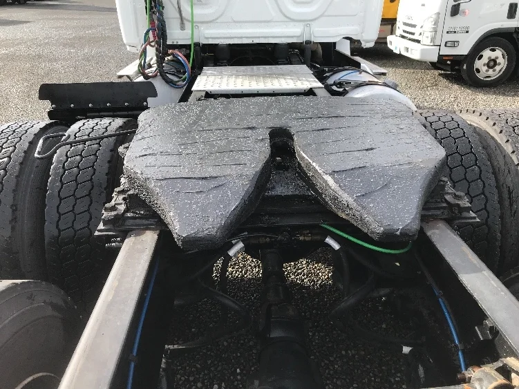 2020 Freightliner Cascadia - image 6