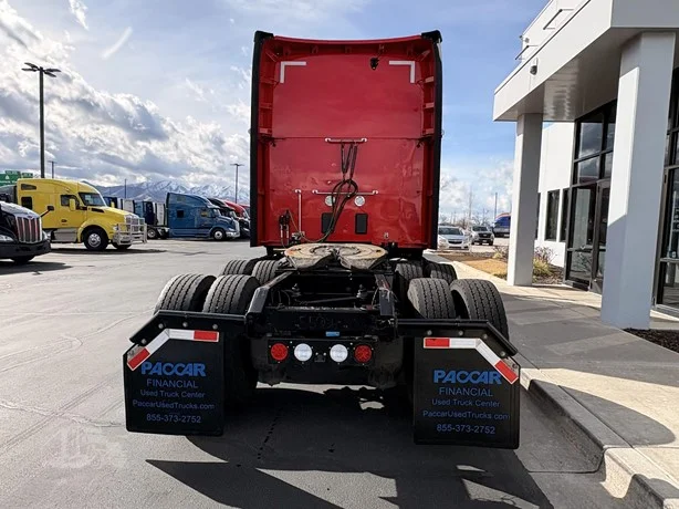 2023 Kenworth T680 in Salt Lake City, UT — photo 8