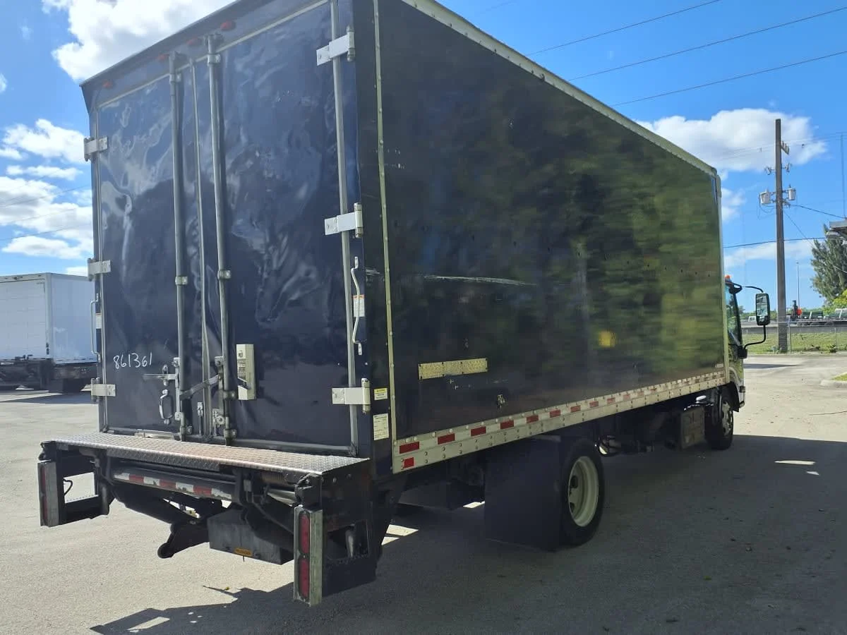 2019 Isuzu NQR - image 4