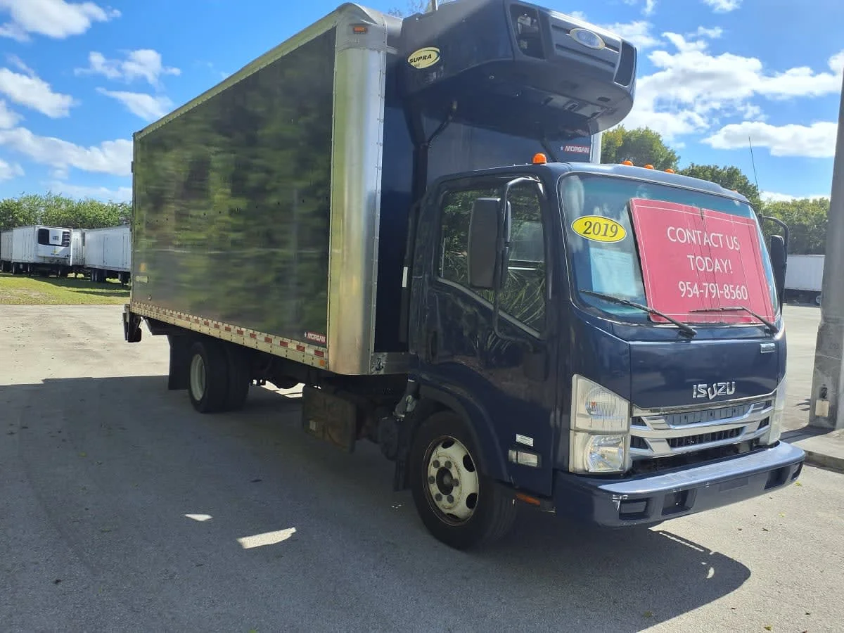 2019 Isuzu NQR in Davie, FL — photo 3