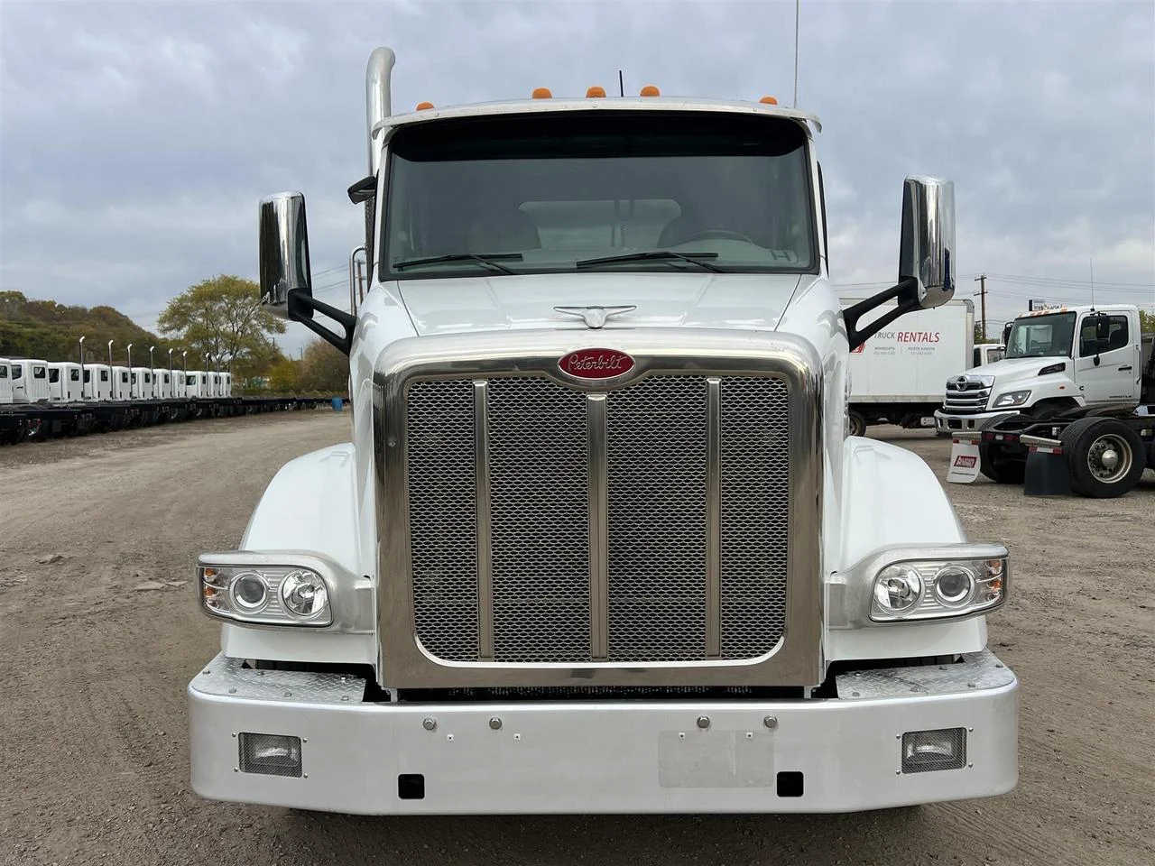 2021 Peterbilt 567 in Rochester, MN