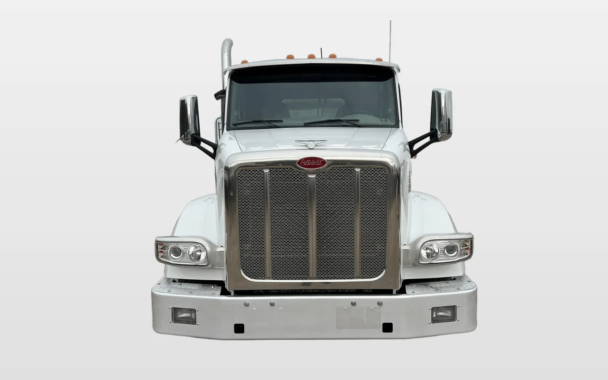 2021 Peterbilt 567 - image 1