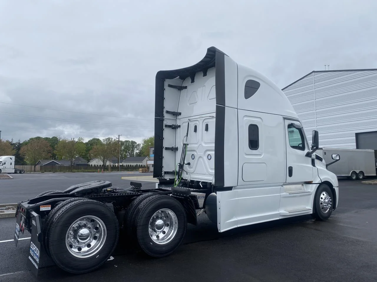 2027 Freightliner Cascadia - image 7
