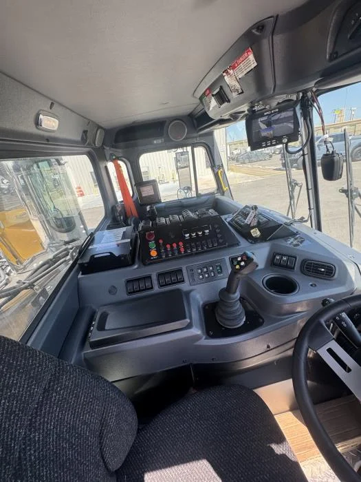 2026 Peterbilt 520 — photo 11
