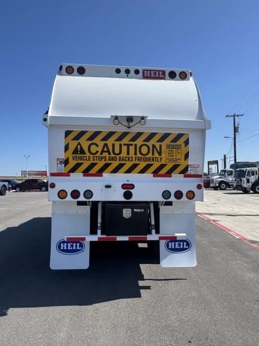 2026 Peterbilt 520 — photo 6