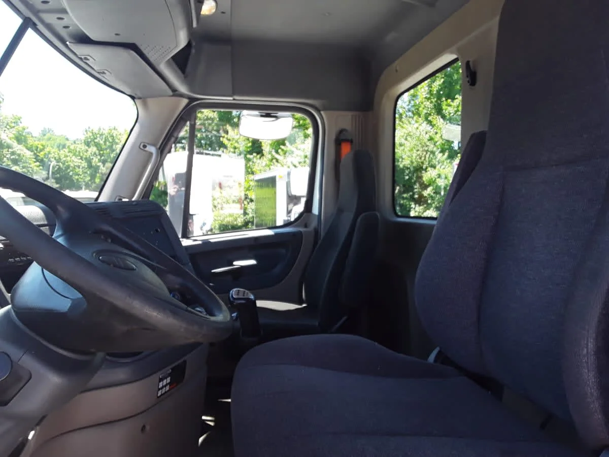 2018 Freightliner Cascadia in Pittsburgh, PA — photo 7