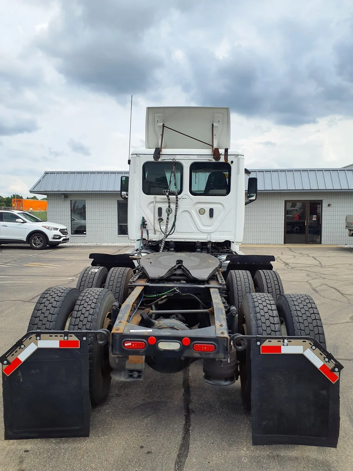 2019 Freightliner Cascadia in Oak Creek, WI — photo 5
