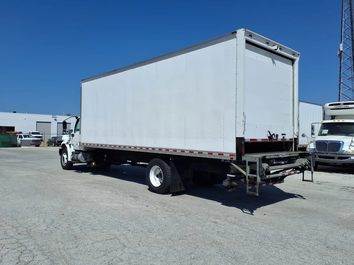 2019 International MV - image 6