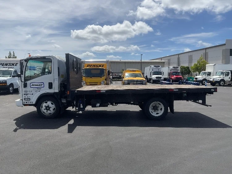 2020 Isuzu NQR in Torrance, CA — photo 4