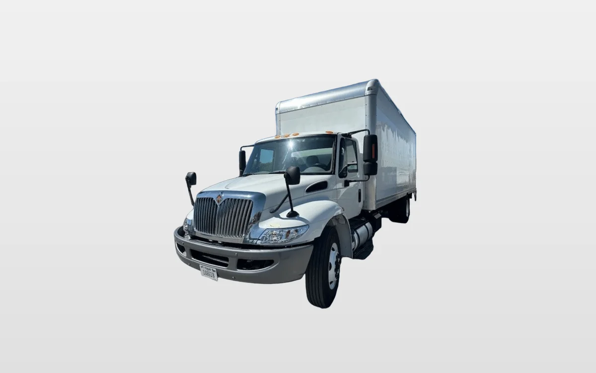 2018 International 4300 - image 1