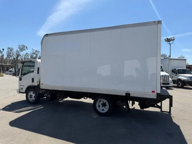 2023 Isuzu NPR - image 6