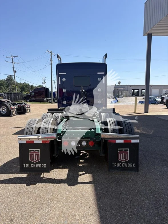 2024 Kenworth W900 in Richland, MS — photo 6