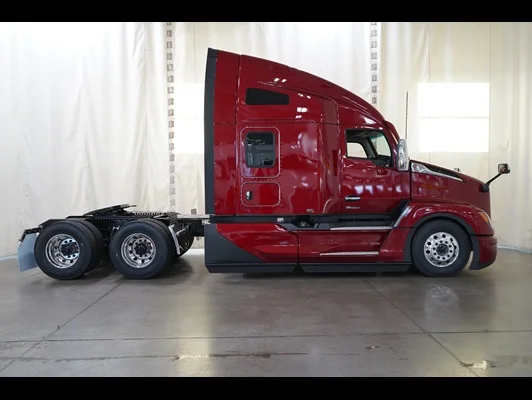 2027 Kenworth T680 in El Paso, TX — photo 6