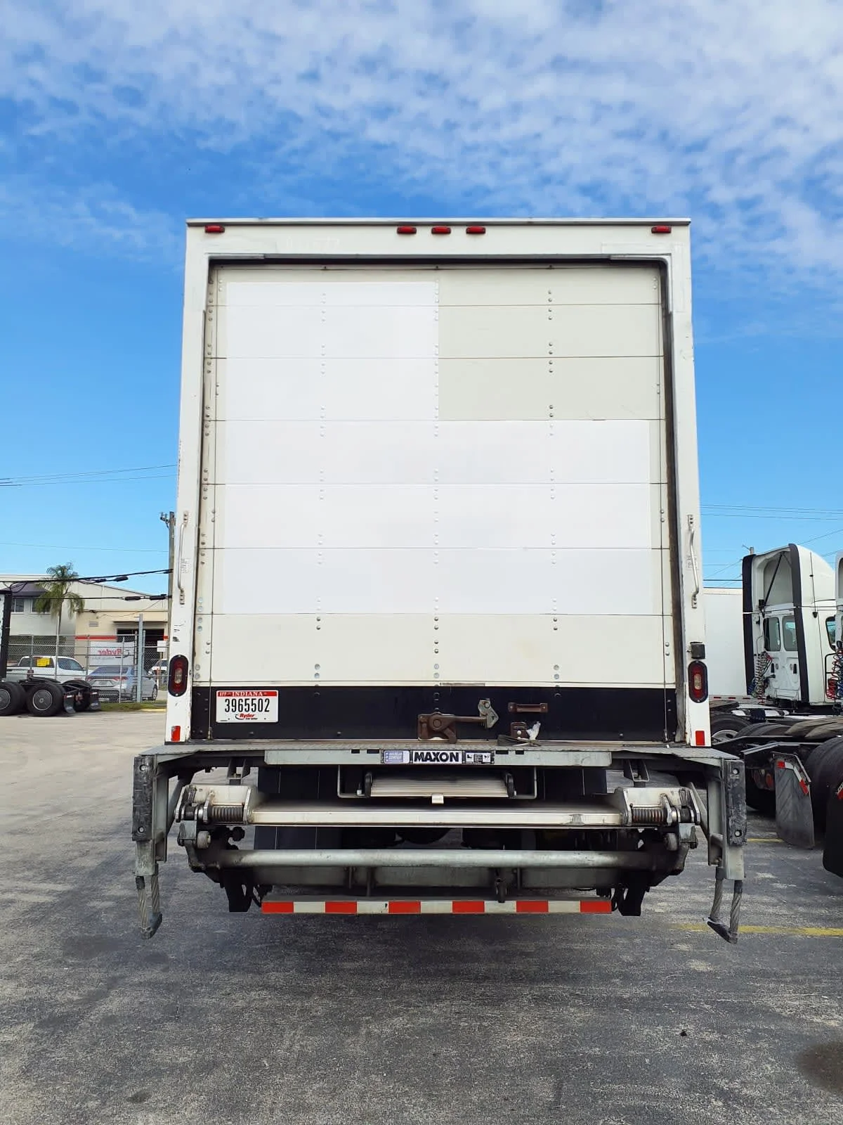 2019 International 4300 - image 5