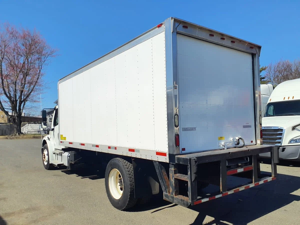 2014 Freightliner M2 106 - image 6