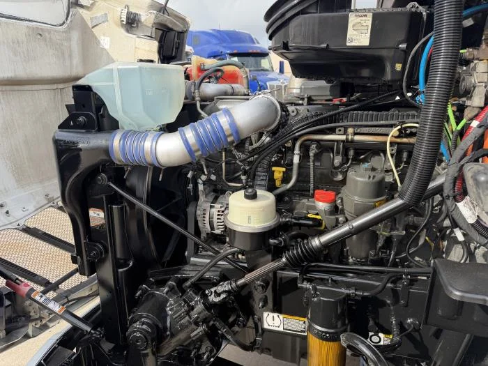 2019 Peterbilt 579 - image 18