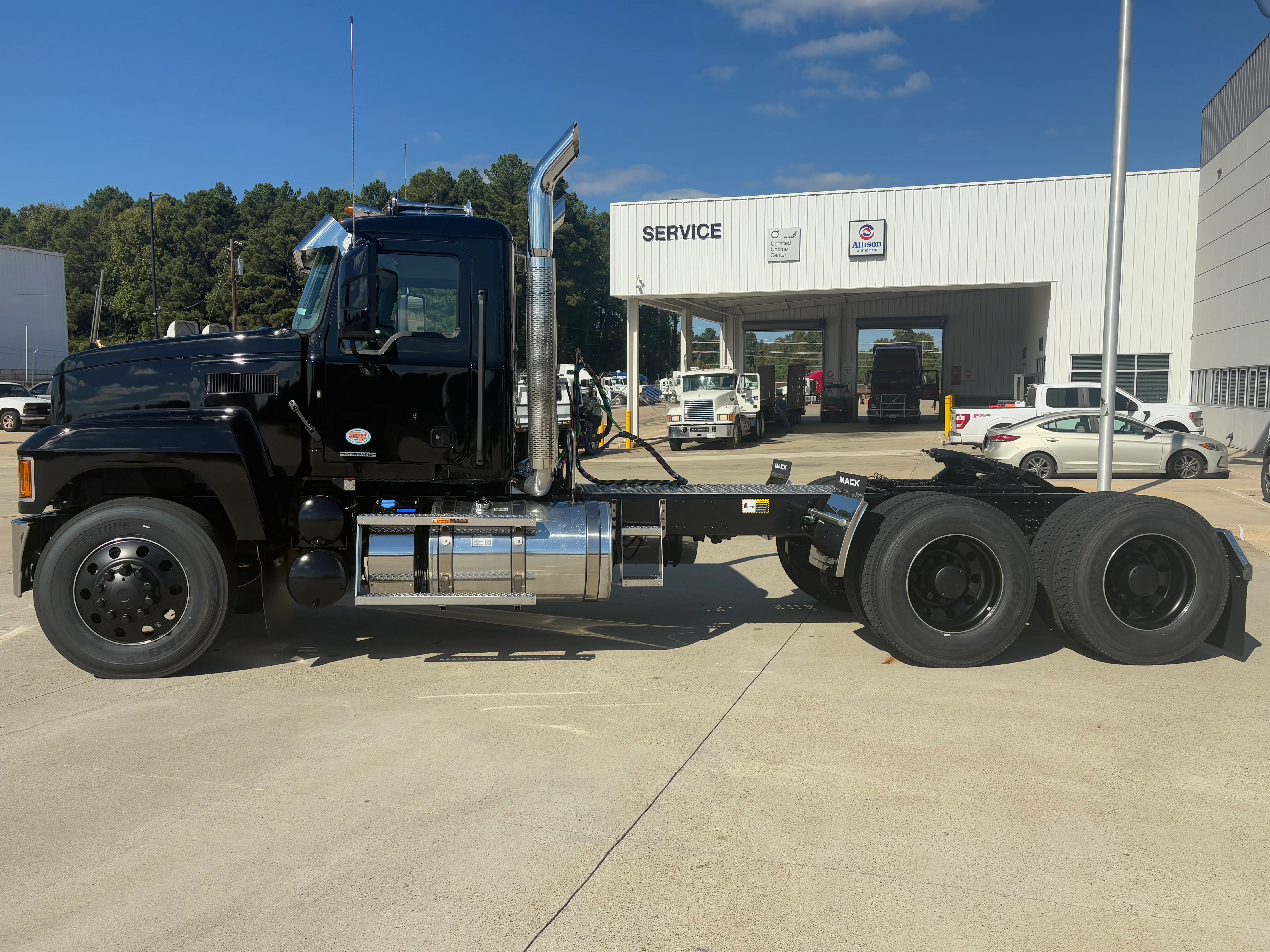2026 Mack Pinnacle in Monroe, LA — photo 3