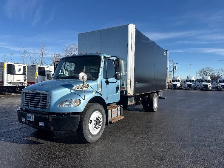 2019 Freightliner M2 106 - image 3