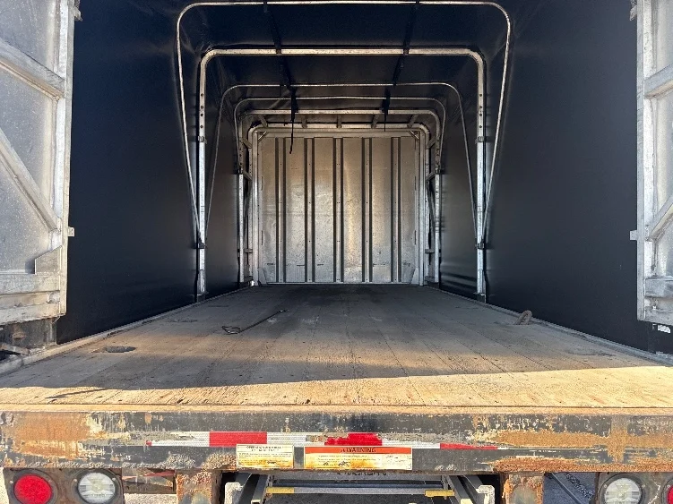 2019 Freightliner M2 106 - image 9