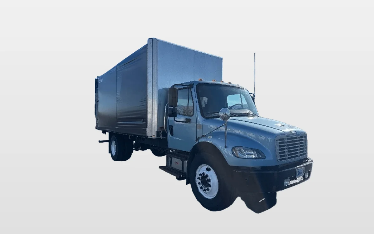 2019 Freightliner M2 106 - image 1
