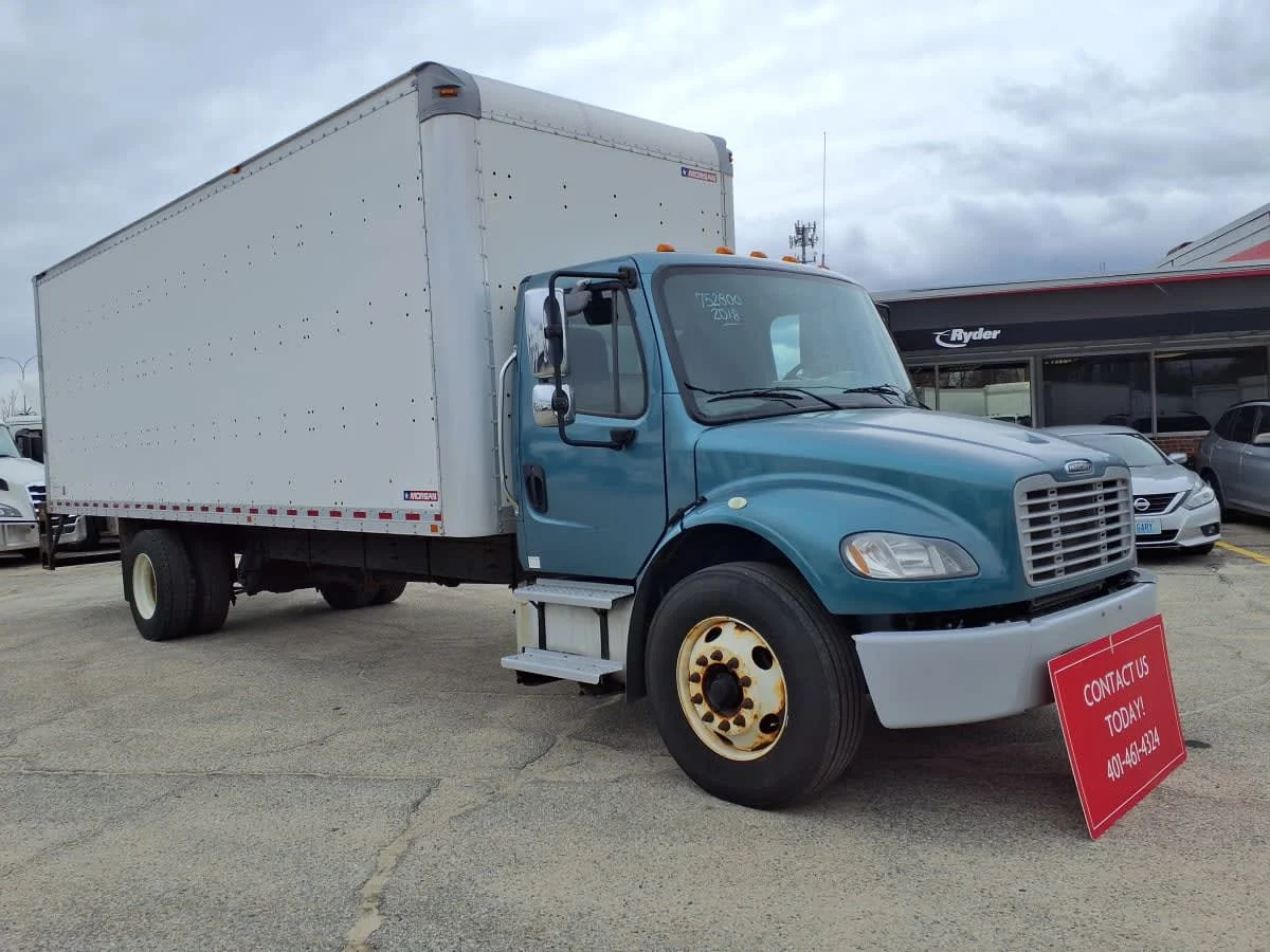 2018 Freightliner M2 106 in Warwick, RI — photo 3