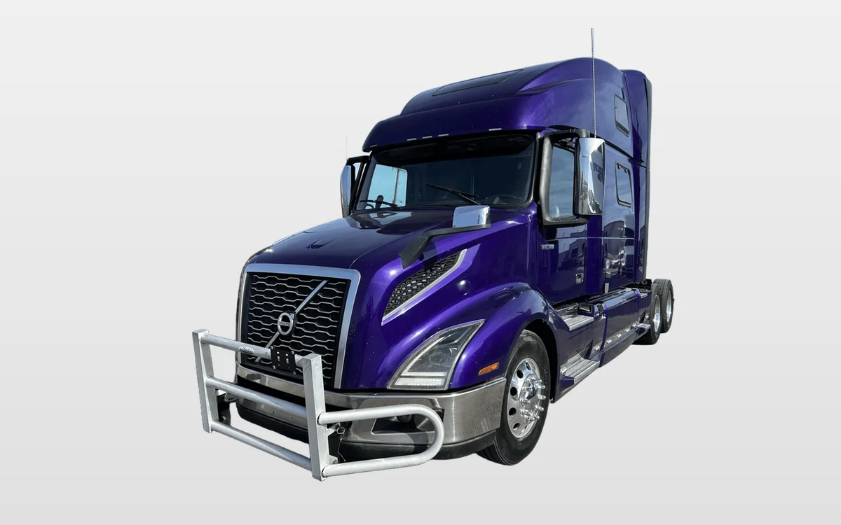 2020 Volvo VNL 860 - image 1