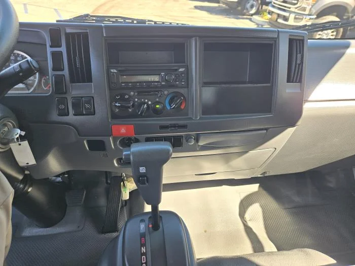 2021 Isuzu NRR - image 5