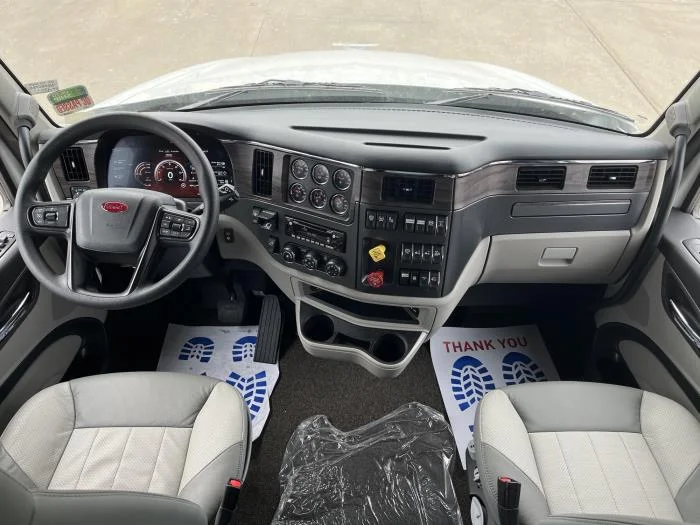 2026 Peterbilt 579 - image 16