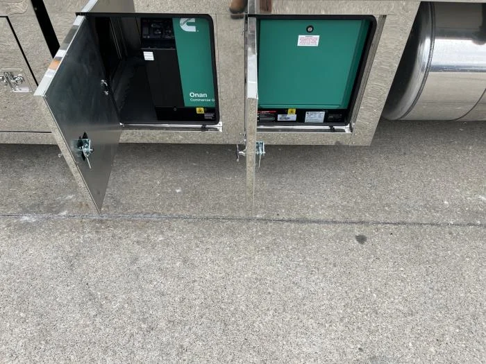 2026 Peterbilt 579 in Kansas City, MO — photo 4