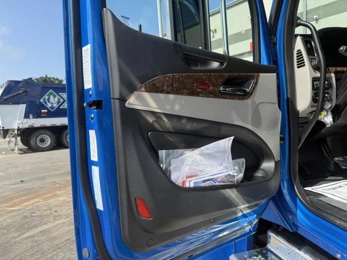 2026 Peterbilt 589 - image 31