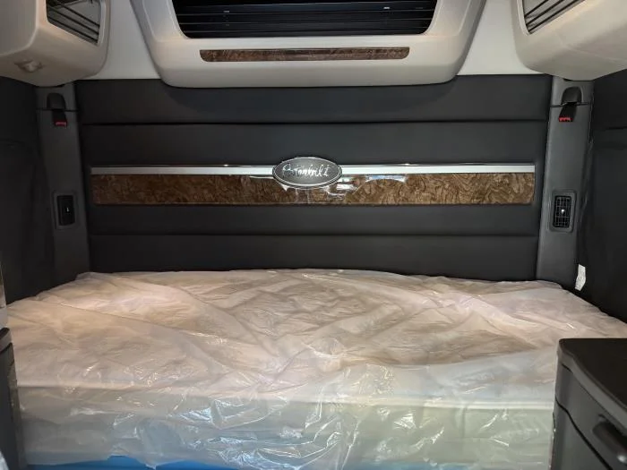 2026 Peterbilt 589 - image 42