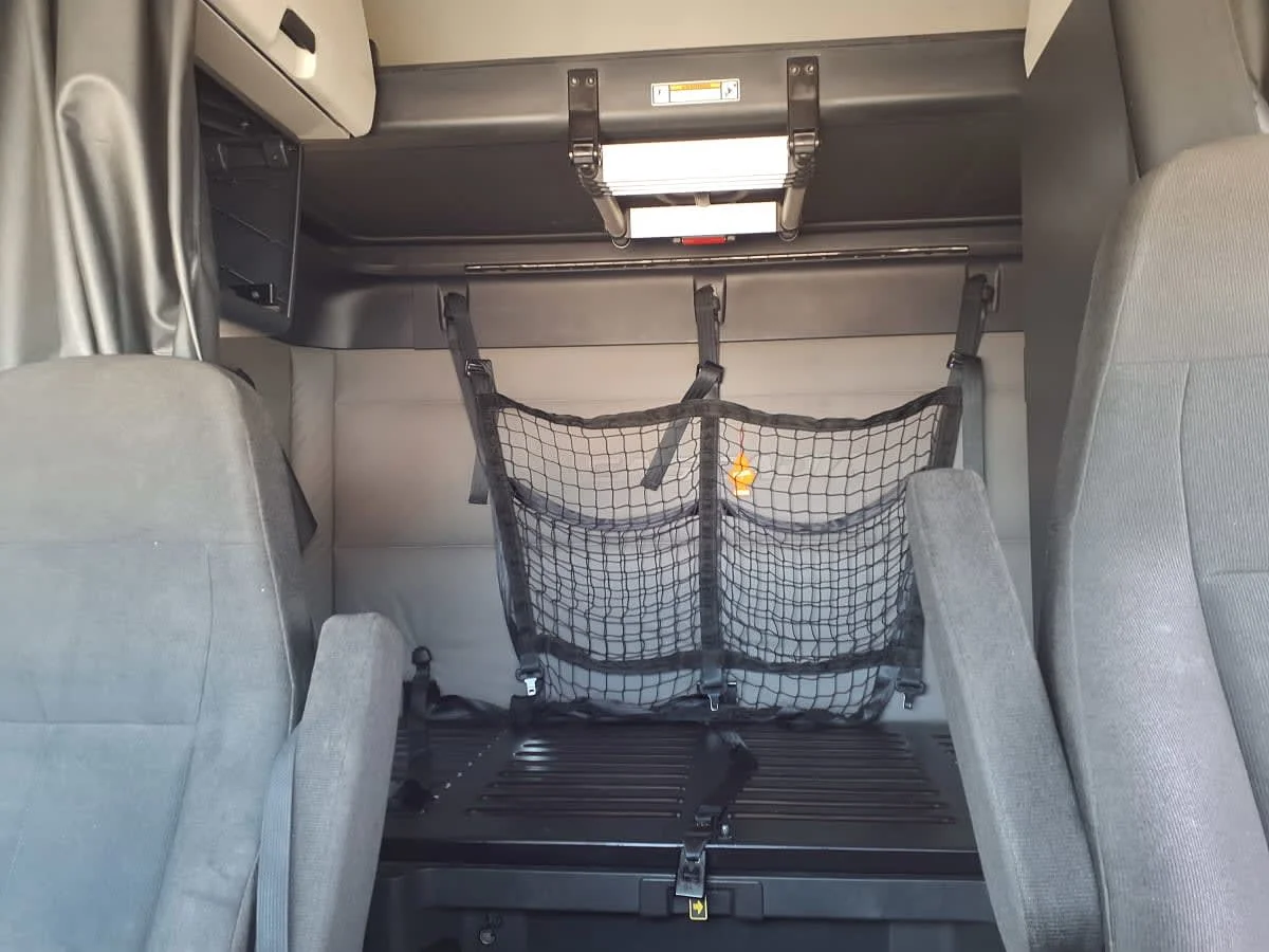2020 Freightliner Cascadia in Houston, TX — photo 8