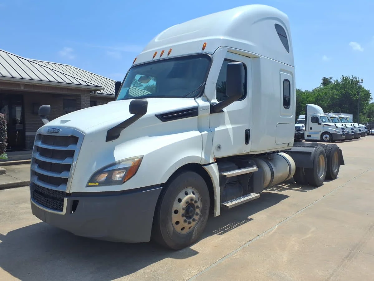 2020 Freightliner Cascadia in Houston, TX