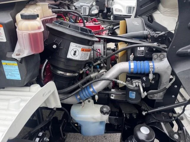 2019 Freightliner M2 106 — photo 14