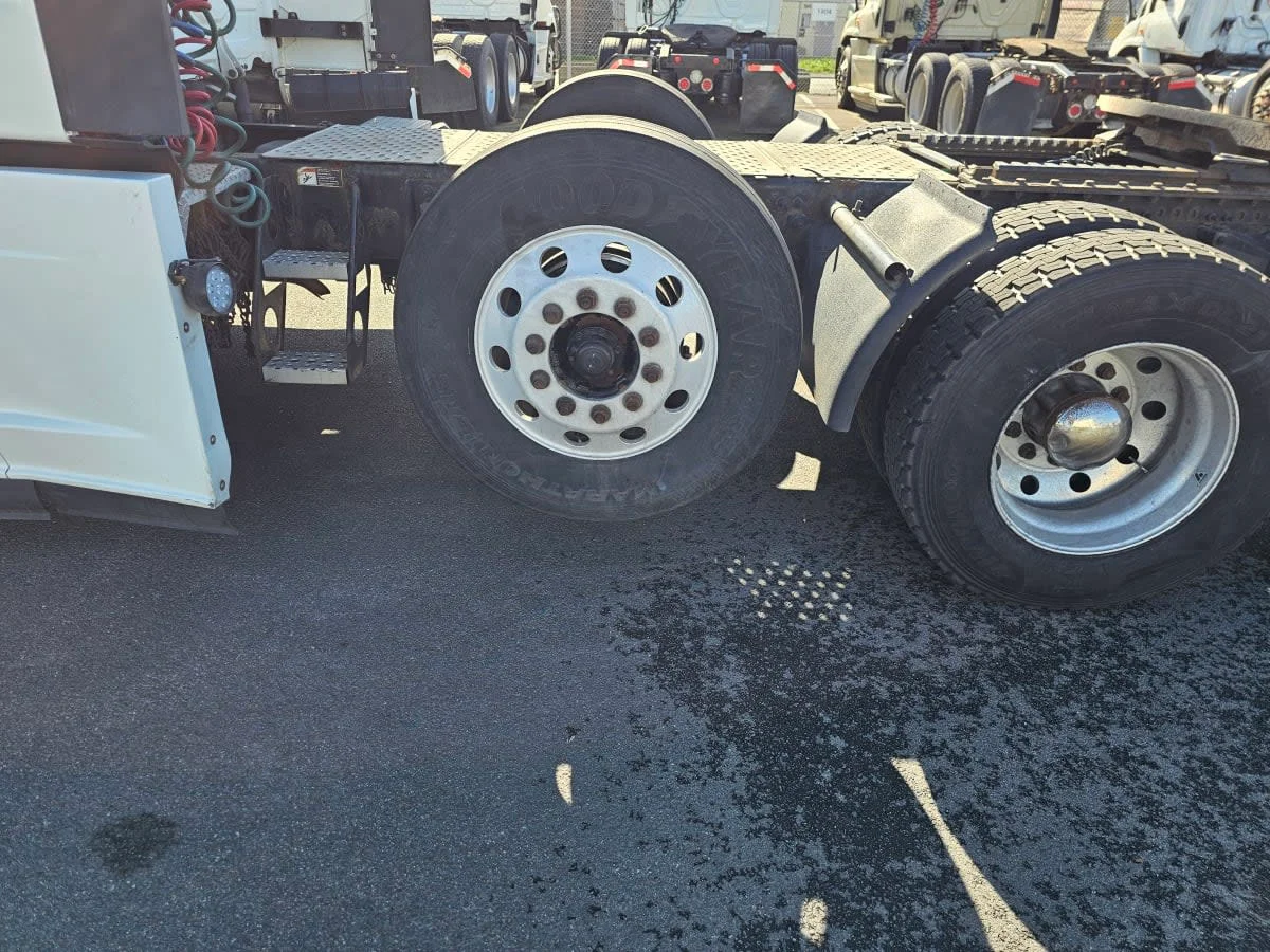 2020 Freightliner Cascadia in Tacoma, WA — photo 10