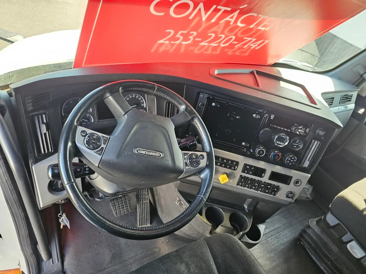 2020 Freightliner Cascadia in Tacoma, WA — photo 7