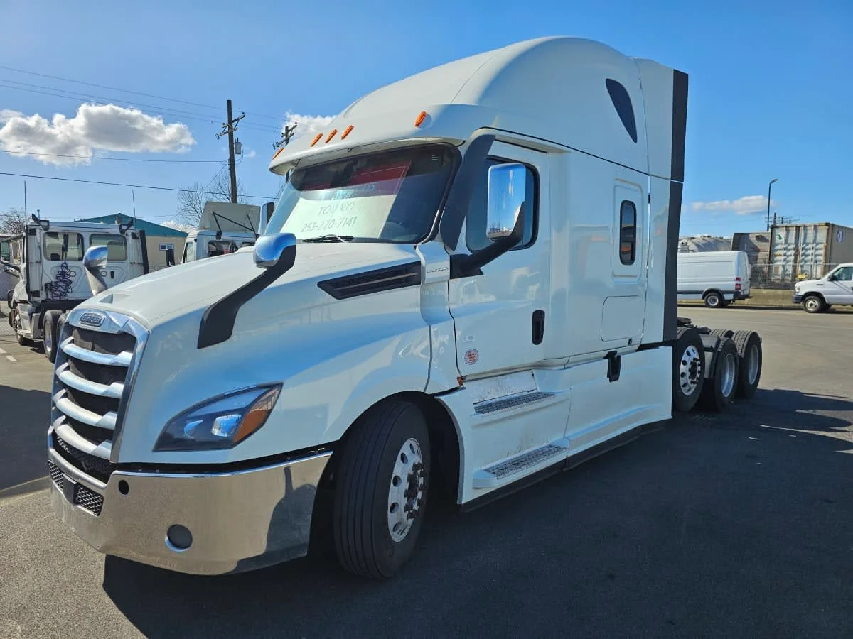 2020 Freightliner Cascadia in Tacoma, WA